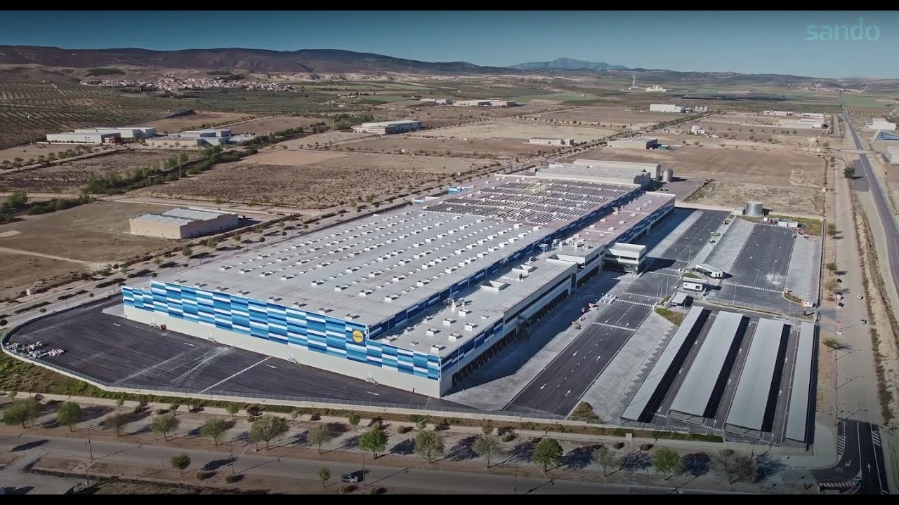 Centro logístico de LIDL en Andalucía construido por Sando Construcción