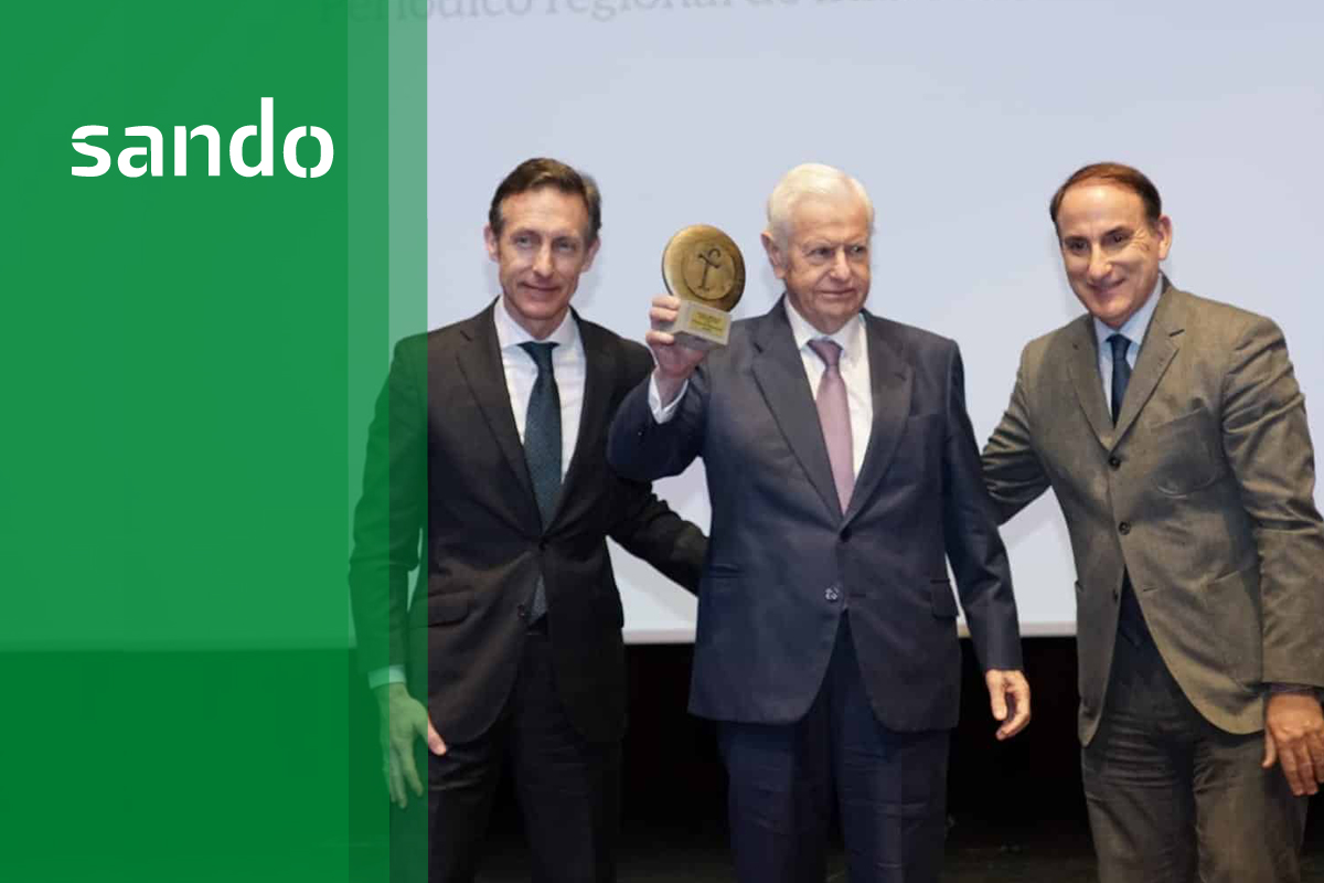 El diario Tribuna de Andalucía ha entregado su Premio a la Trayectoria Empresarial a D. José Luis Sánchez Domínguez, presidente honorífico y fundador de Sando