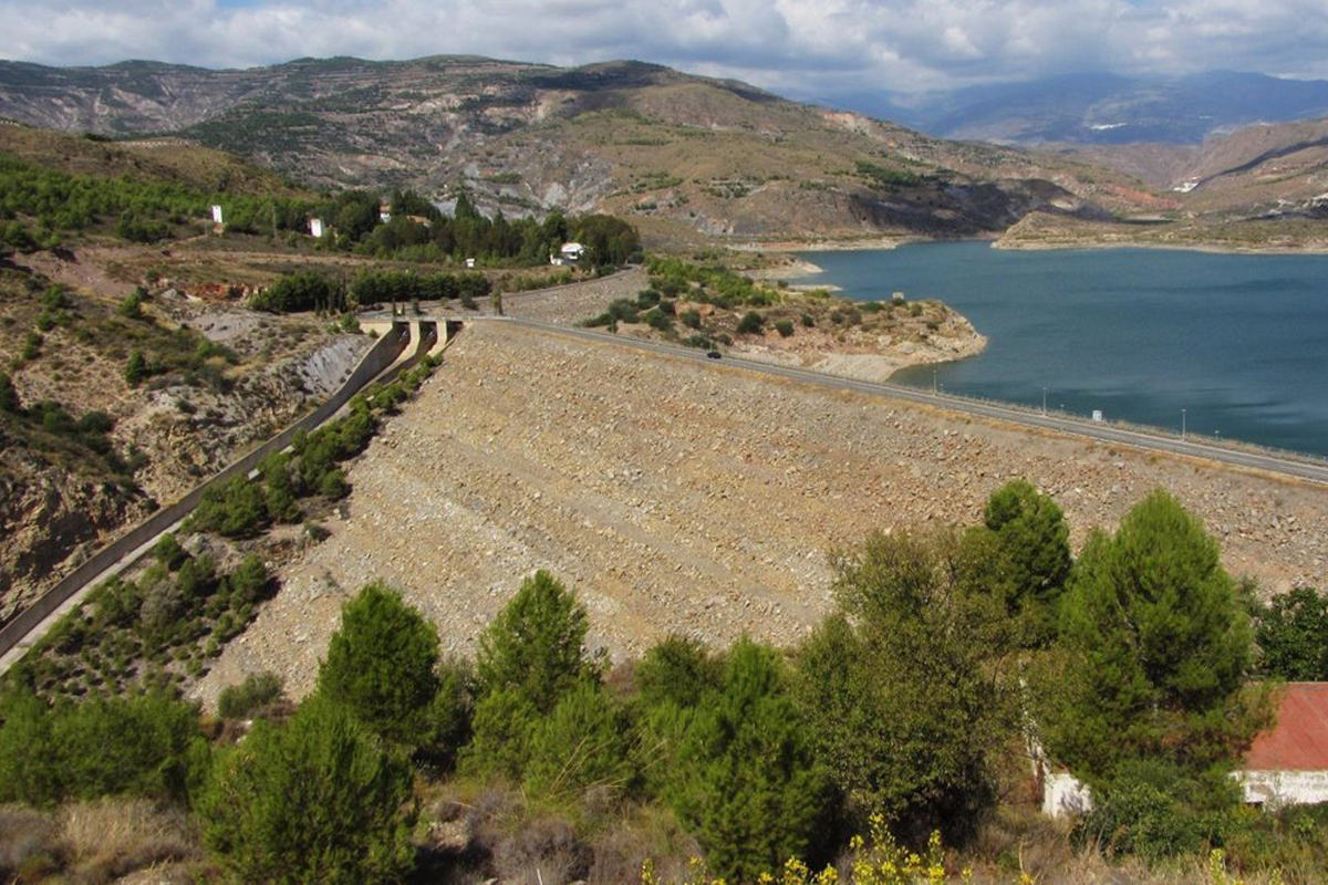 Sando Agua y Conacon Sando se encargan del mantenimiento y conservación de las presas en la provincia de Almería.