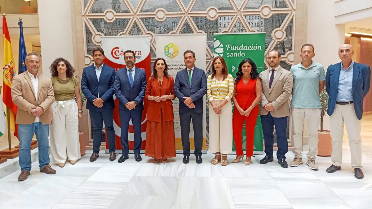 La Cámara de Comercio de Málaga ha acogido la Jornada “Integrando la sostenibilidad en mi negocio: ¿por dónde empiezo?” organizada por la Cámara de Comercio de Málaga, el departamento de Estrategia, Innovación y Sostenibilidad de Sando, el Foro Provincial de Empresas Socialmente Responsables de Málaga, Fundación Sando y la Confederación de Empresarios de Málaga.