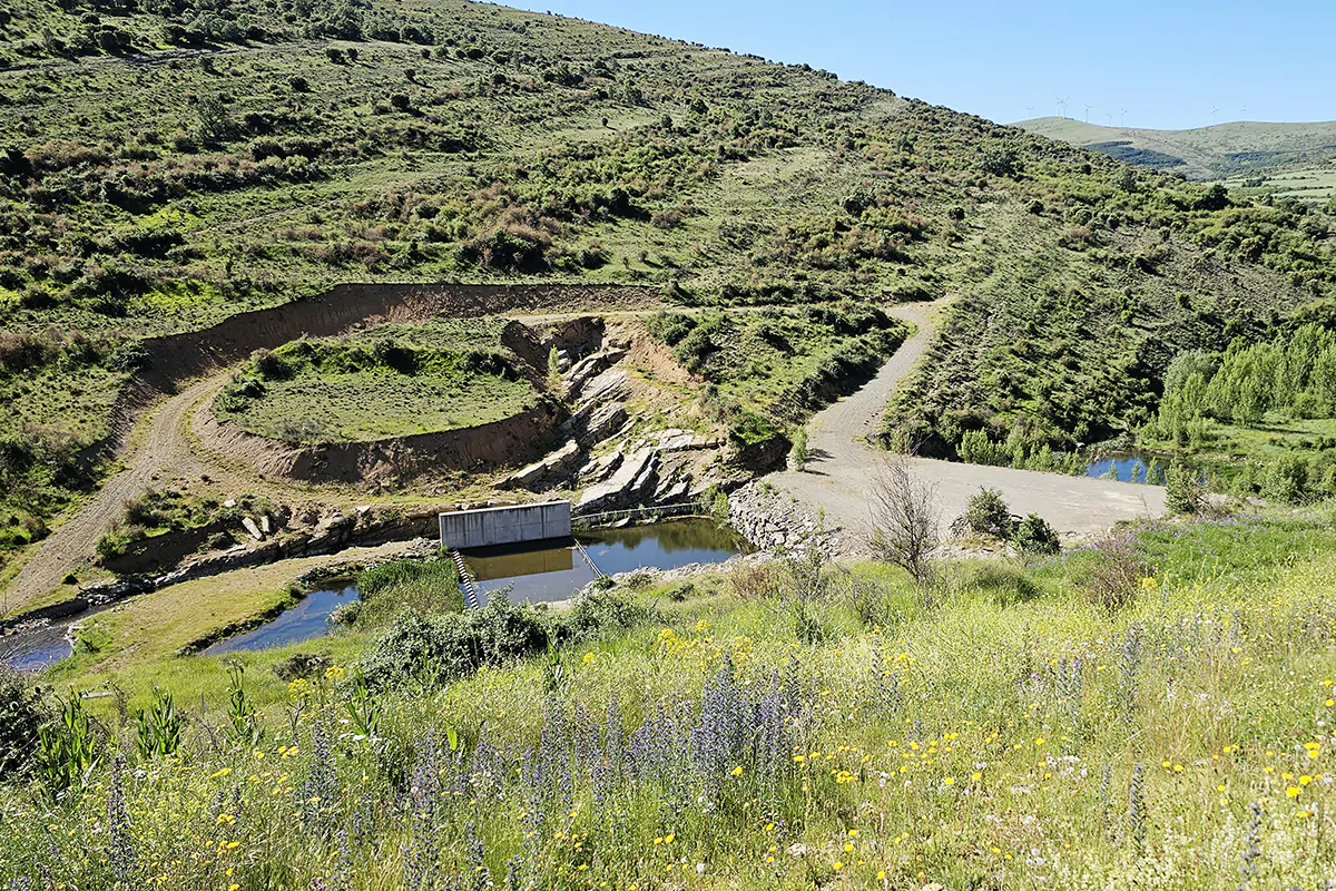 Sando Infraestructuras y Proyectos construirá la presa del río Mayor en Soria Sando Infraestructuras y Proyectos ejecutará las obras de terminación de la presa del río Mayor para el abastecimiento de la comarca de Tierras Altas, en la provincia de Soria.